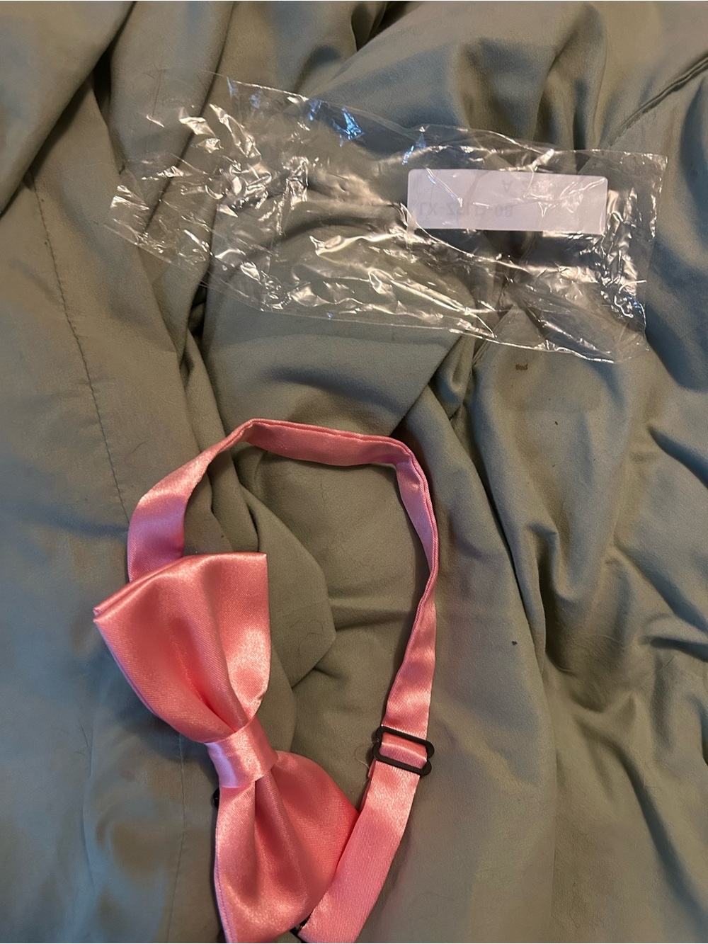 Brand new kids pink bow tie
